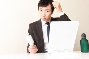 抜け毛に困る男性