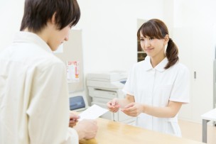 栄養士 医療事務